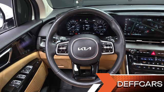 Kia CARNIVAL Gasoline 9-Seater Signature купить на сайте DeffCars