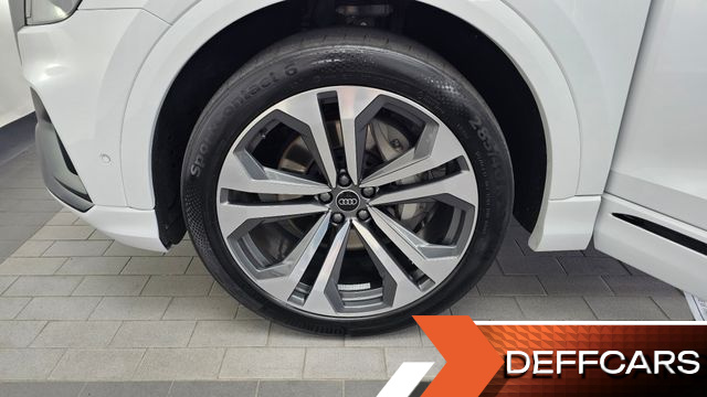 Audi Q8 55 TFSI Quattro Premium купить на сайте DeffCars
