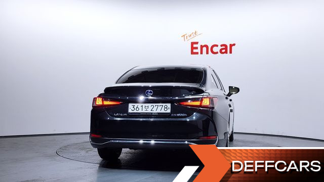 Lexus ES Luxury Plus купить на сайте DeffCars