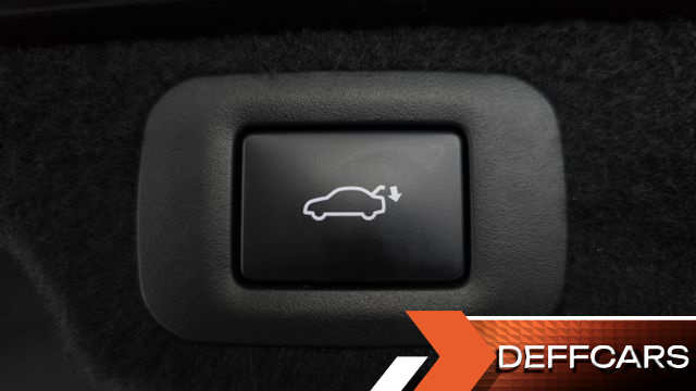 Lexus LS 3.5 Luxury AWD купить на сайте DeffCars