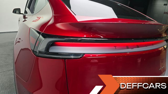 Tesla MODEL Y Long Range AWD купить на сайте DeffCars