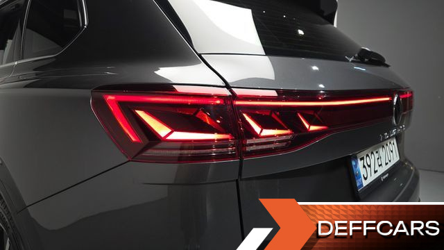 Volkswagen TOUAREG 3.0 TDI R-Line купить на сайте DeffCars