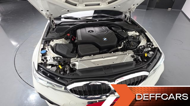 BMW 3-SERIES 320i M Sport купить на сайте DeffCars