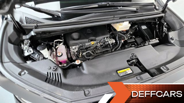 Toyota ALPHARD 2.5 HEV Executive AWD купить на сайте DeffCars