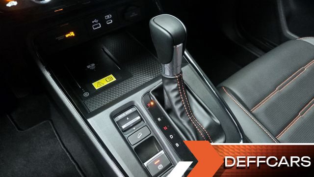 Honda CR-V 2.0 Hybrid Touring 4WD купить на сайте DeffCars