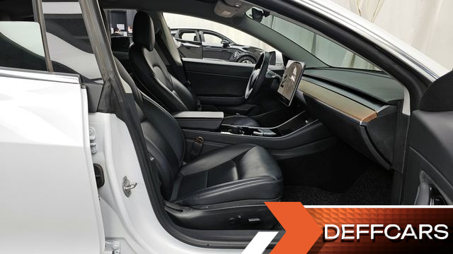 Tesla MODEL 3 Long Range AWD купить на сайте DeffCars