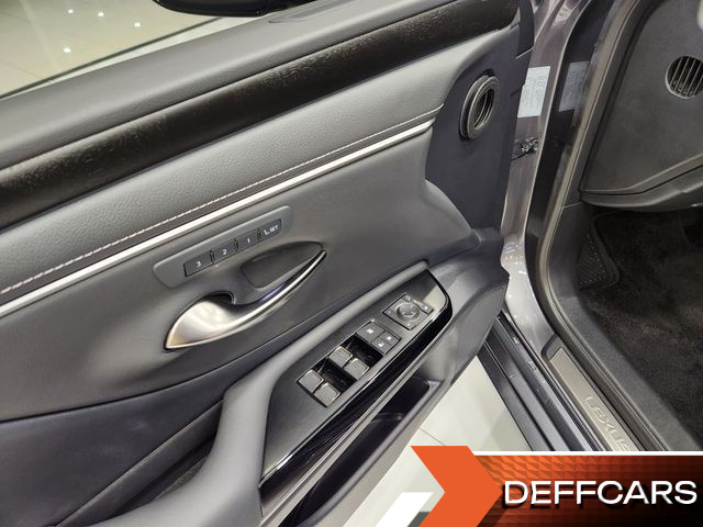 Lexus ES Luxury Plus купить на сайте DeffCars