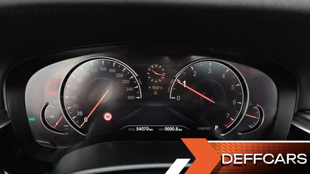 BMW 5-SERIES 530i xDrive Luxury Plus купить на сайте DeffCars