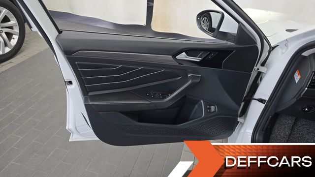 Volkswagen JETTA 1.5 TSI Prestige купить на сайте DeffCars