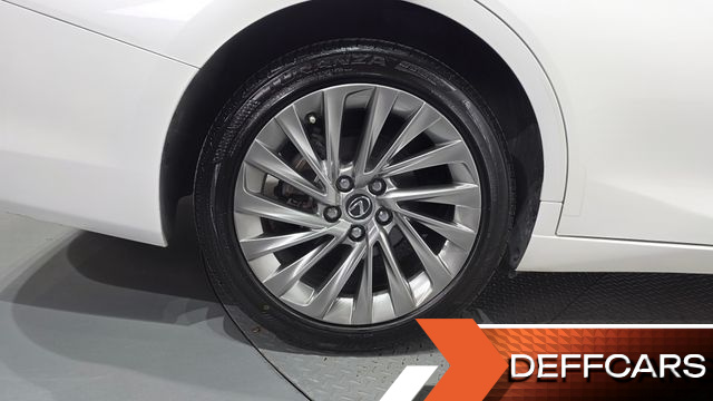 Lexus ES Executive купить на сайте DeffCars