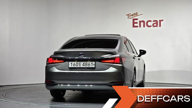 Lexus ES Luxury Plus купить на сайте DeffCars