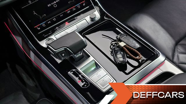 Audi Q7 55 TFSI Quattro Premium купить на сайте DeffCars