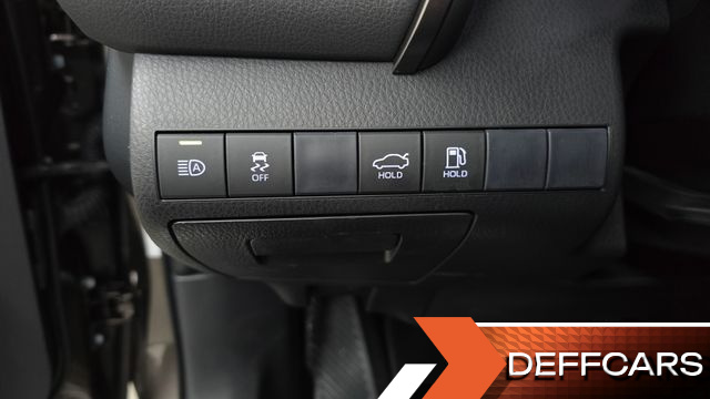 Toyota CAMRY 2.5 купить на сайте DeffCars