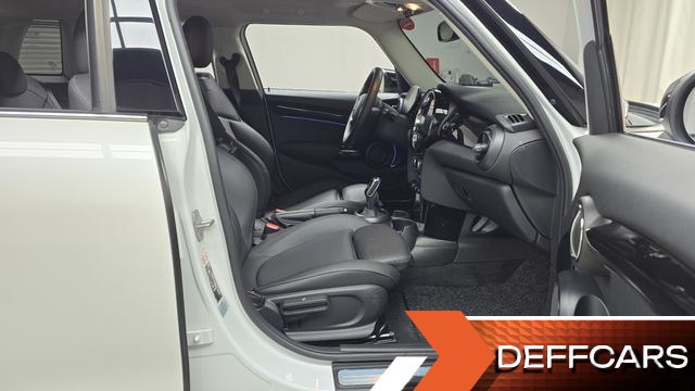 Mini COOPER 5Door Classic Third Generation купить на сайте DeffCars
