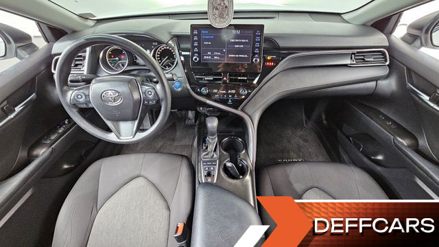 Toyota CAMRY 2.5 LE Hybrid купить на сайте DeffCars