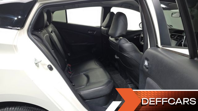 Toyota PRIUS 1.8 купить на сайте DeffCars
