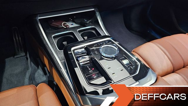 BMW 7-SERIES 740i xDrive M Sport купить на сайте DeffCars