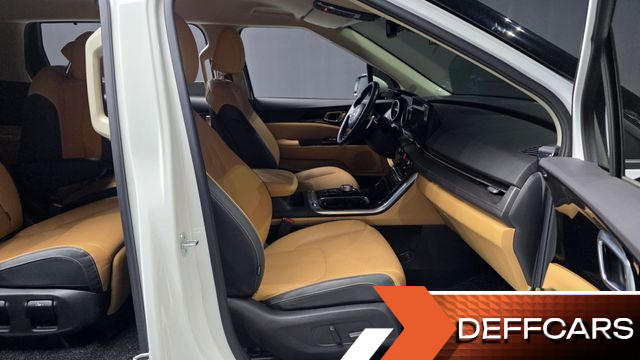 Kia CARNIVAL 7-Seater Noblesse купить на сайте DeffCars
