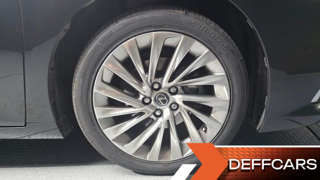 Lexus ES Executive купить на сайте DeffCars