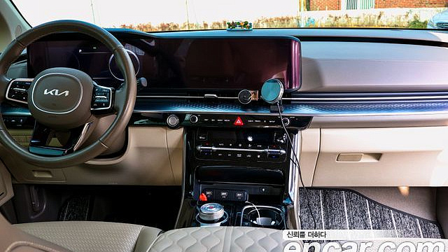 Kia CARNIVAL Gasoline 9-Seater Hi-Limousine Signature купить на сайте DeffCars