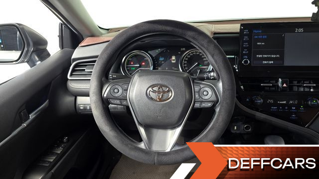 Toyota CAMRY 2.5 LE Hybrid купить на сайте DeffCars