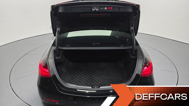 Mercedes C-CLASS C300 4MATIC AMG Line купить на сайте DeffCars