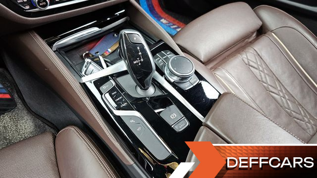 BMW 5-SERIES 530i M Sport Package Plus купить на сайте DeffCars