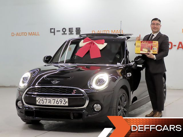 Mini COOPER 5Door Standard 3rd купить на сайте DeffCars