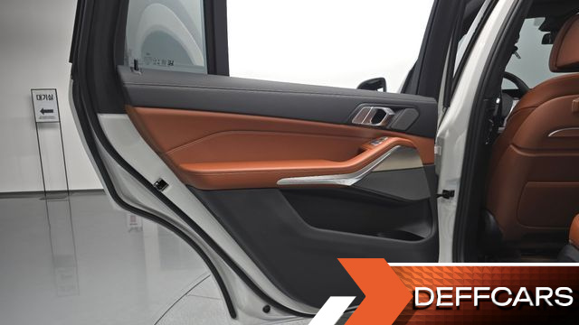 BMW X7 xDrive 40i Design Pure Excellence 6-Seater купить на сайте DeffCars