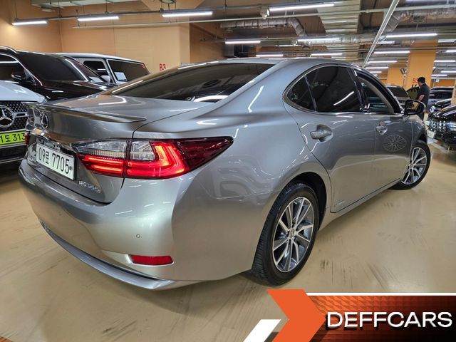 Lexus ES Executive XV60 купить на сайте DeffCars