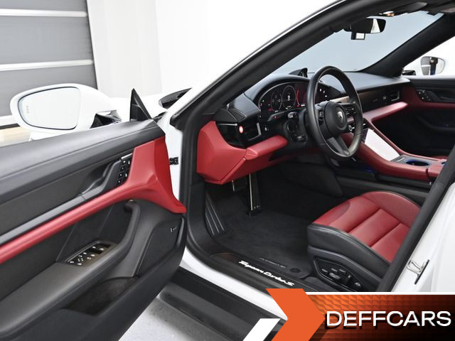Porsche TAYCAN Turbo S купить на сайте DeffCars