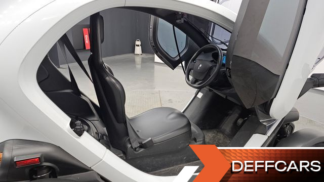 Renault-KoreaSamsung TWIZY Life(2-Seater) купить на сайте DeffCars