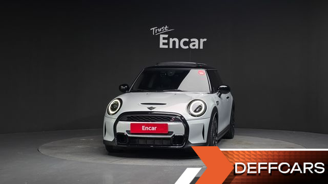 Mini COOPER Classic Launch Pack Third Generation купить на сайте DeffCars