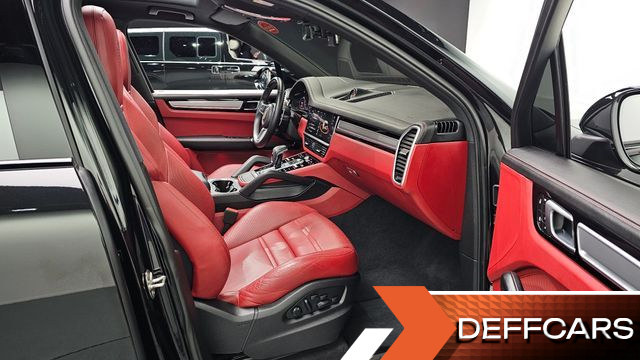 Porsche CAYENNE 3.0 PLATINUM EDITION купить на сайте DeffCars