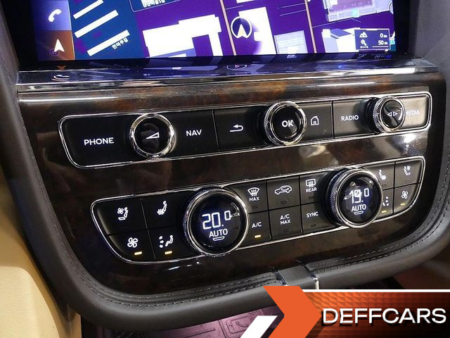 Bentley BENTAYGA 4.0 V8 купить на сайте DeffCars