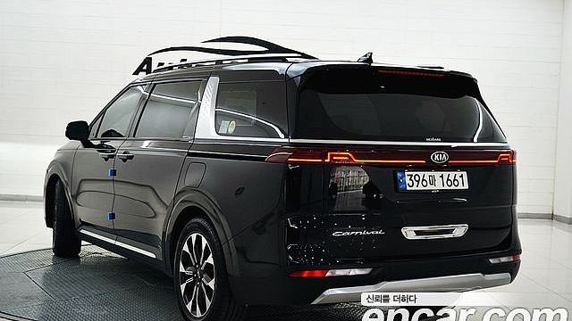 Kia CARNIVAL Diesel 9-Seater Signature купить на сайте DeffCars