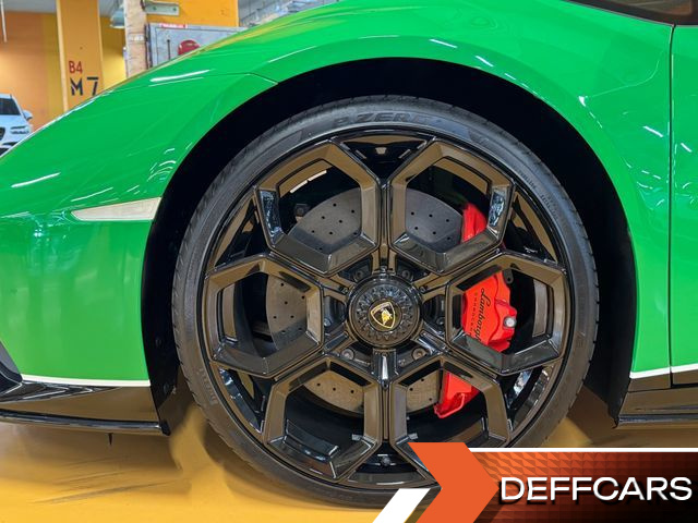 Lamborghini HURACAN LP640-4 EVO Spyder купить на сайте DeffCars