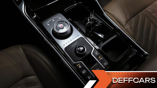 Kia SORENTO Diesel 2.2 2WD Signature купить на сайте DeffCars
