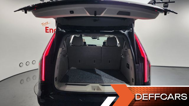 Cadillac ESCALADE 6.2 ESV ESV Premium Luxury Platinum купить на сайте DeffCars