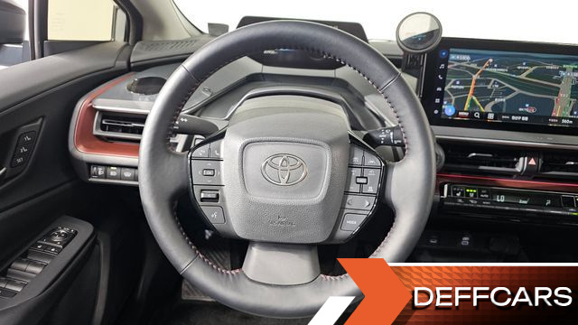 Toyota PRIUS 2.0 PHEV XSE купить на сайте DeffCars