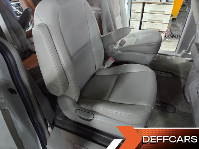 Kia CARNIVAL 9-Seater Luxury купить на сайте DeffCars