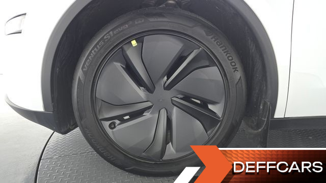 Tesla MODEL Y Long Range AWD купить на сайте DeffCars