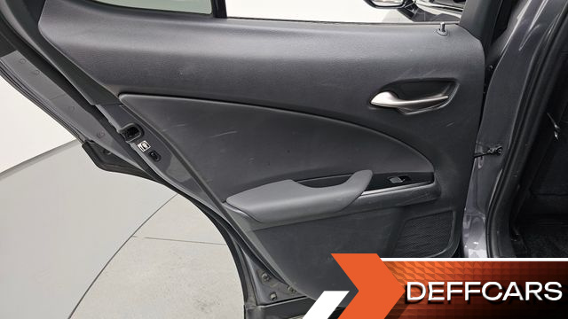 Lexus UX 2.0 AWD купить на сайте DeffCars