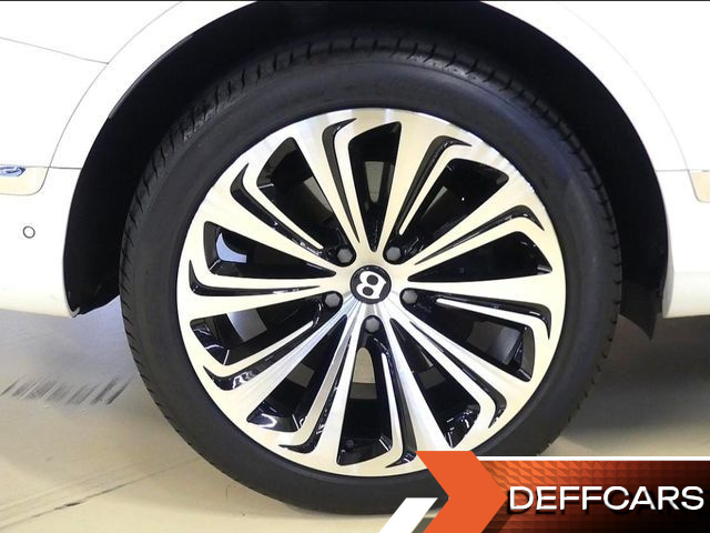Bentley BENTAYGA 4.0 V8 купить на сайте DeffCars