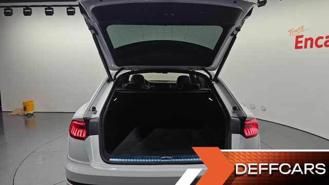 Audi Q8 45 TDI Quattro Premium купить на сайте DeffCars