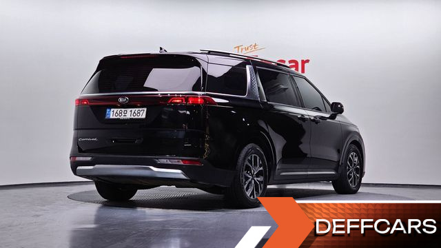 Kia CARNIVAL Gasoline 9-Seater Signature купить на сайте DeffCars
