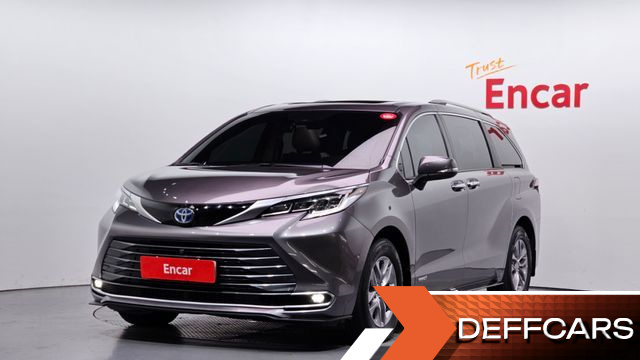 Toyota SIENNA 2.5 Hybrid AWD купить на сайте DeffCars