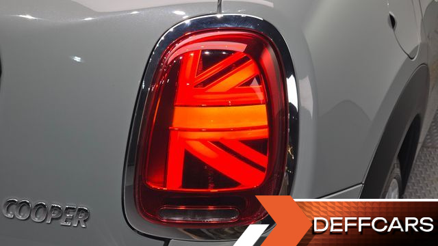 Mini COOPER 5-Door Classic Plus 3rd купить на сайте DeffCars