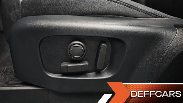Land Rover DISCOVERY 3.0 SD6 SE купить на сайте DeffCars