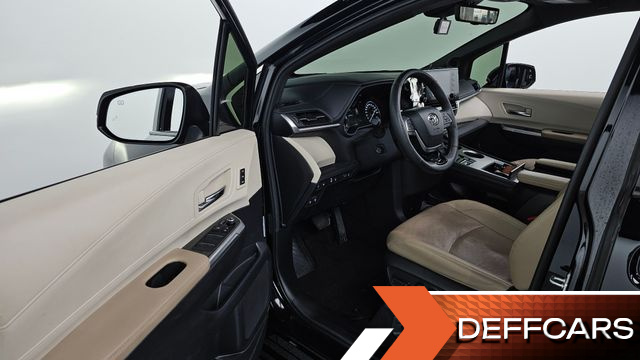 Toyota SIENNA 2.5 Hybrid 2WD купить на сайте DeffCars